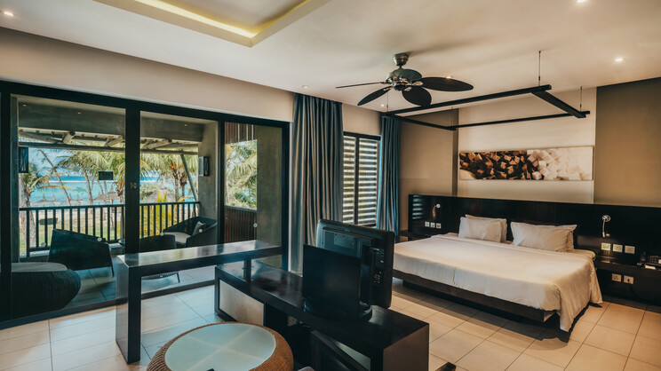 Crystals Beach Resort Belle Mare